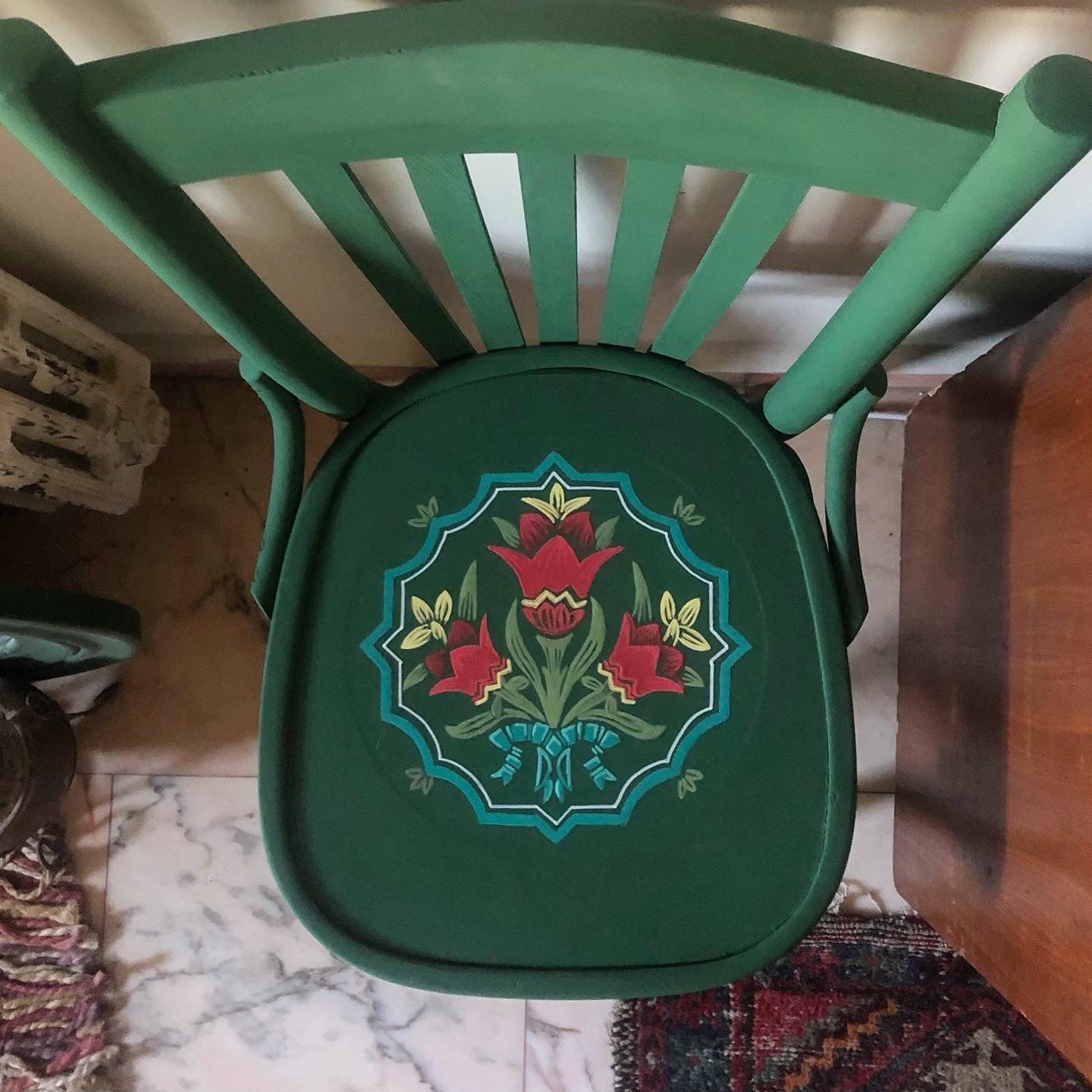 Green Traditional Chair