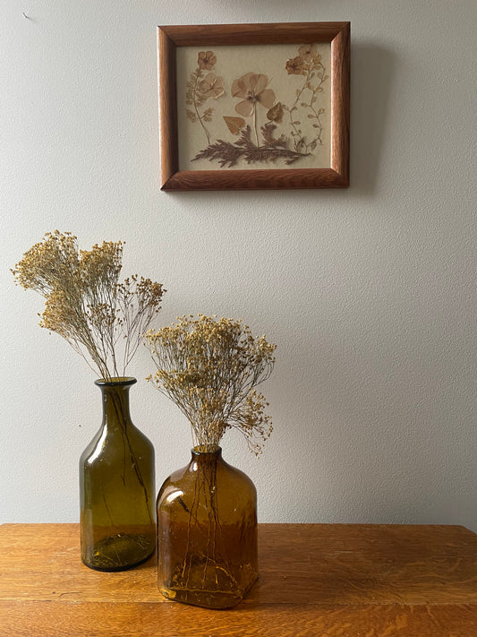 vintage dried flowers frame